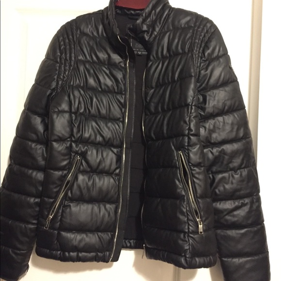 Guess men’s puff jacket